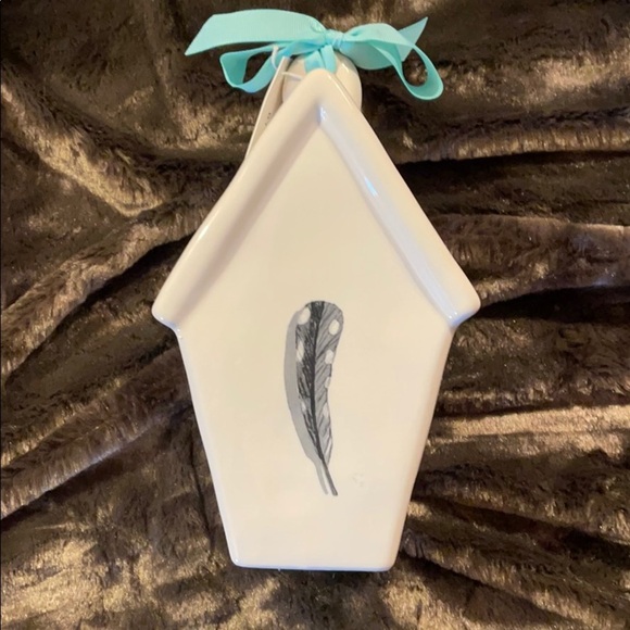 Rae Dunn Spring Ceramic “Wild” Birdhouse NIP - Picture 2 of 5